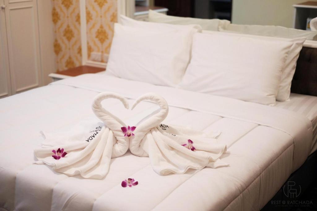 Rest@Ratchada Hotel Bangkok Dış mekan fotoğraf