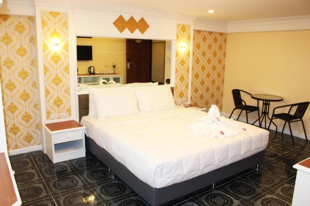 Rest@Ratchada Hotel Bangkok Dış mekan fotoğraf