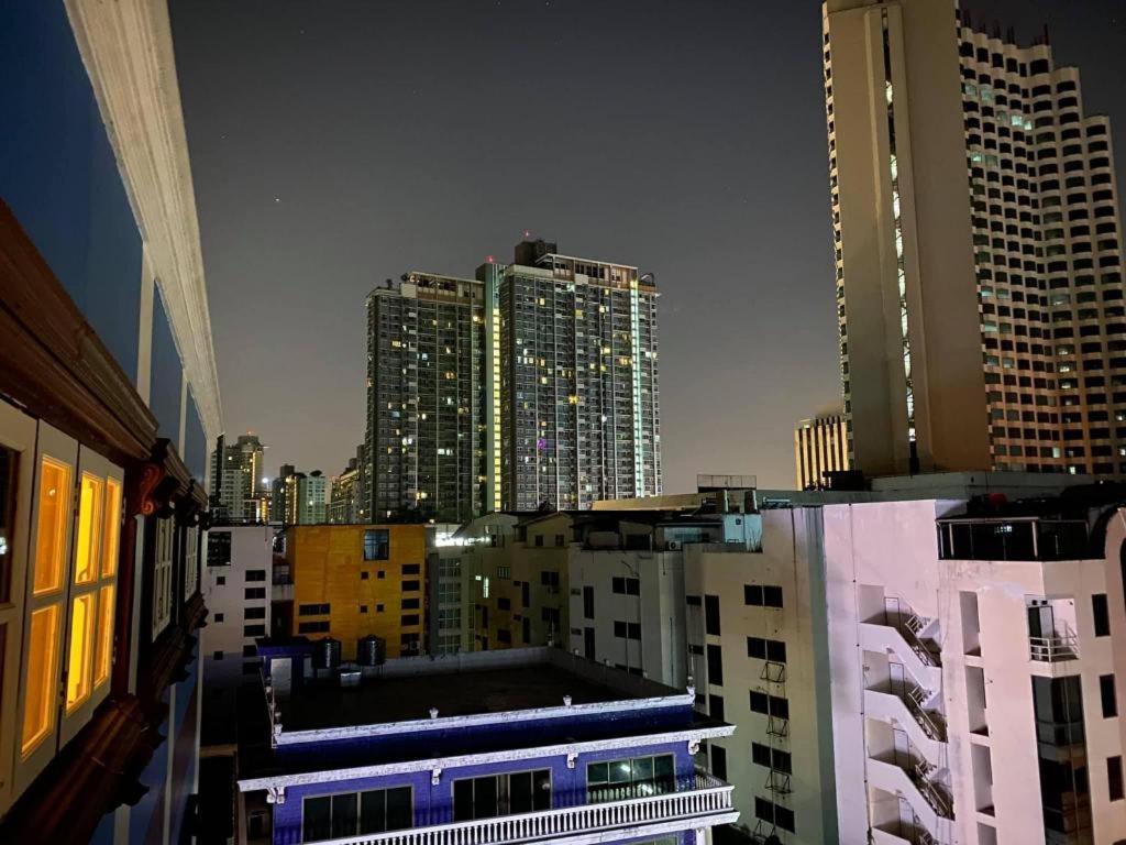 Rest@Ratchada Hotel Bangkok Dış mekan fotoğraf