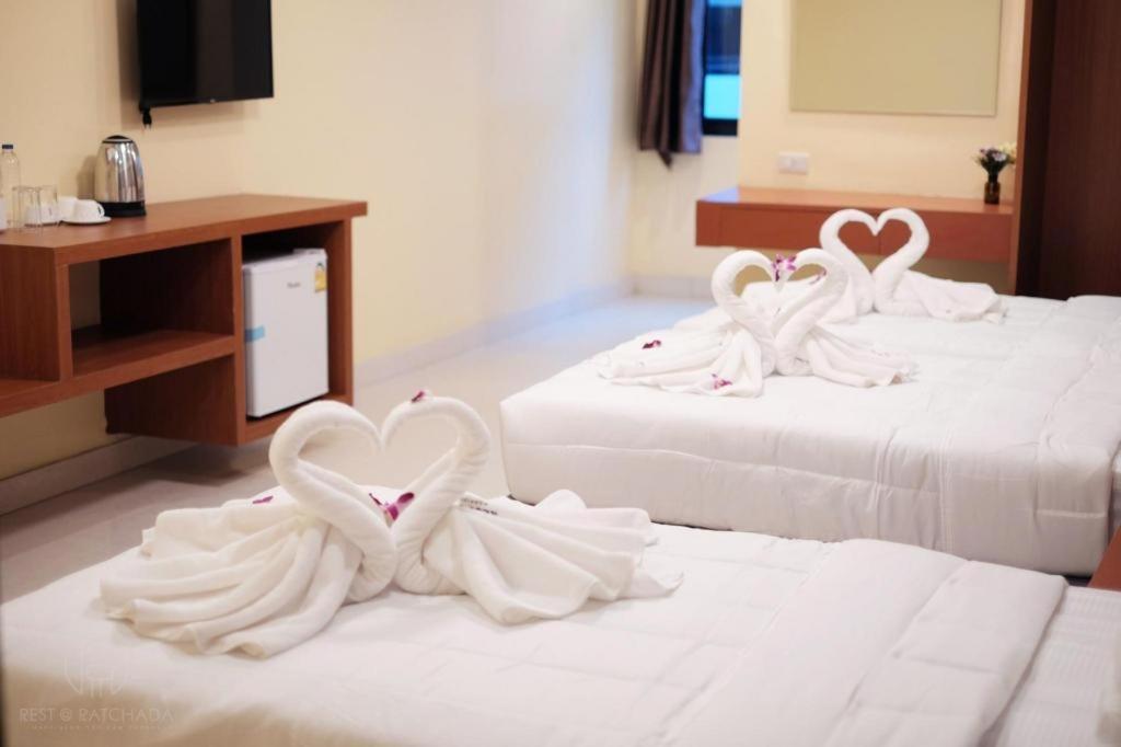 Rest@Ratchada Hotel Bangkok Dış mekan fotoğraf